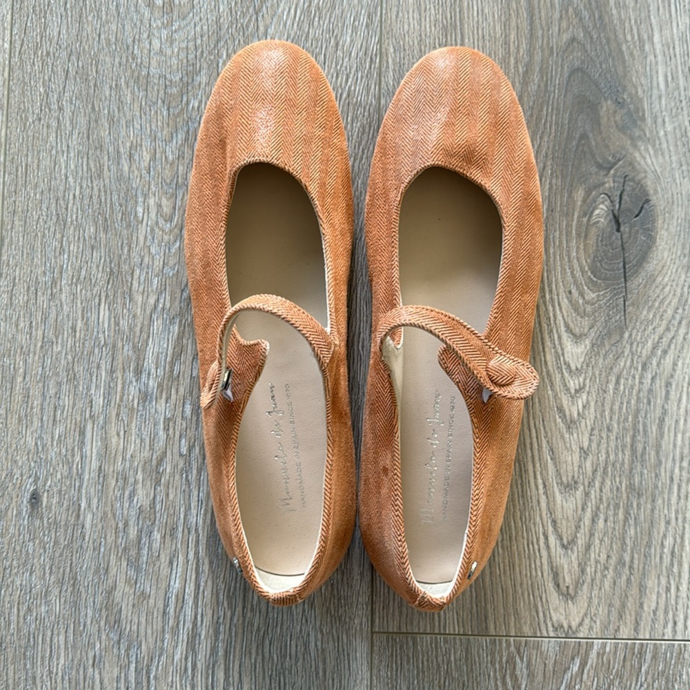 Camel ballet flats